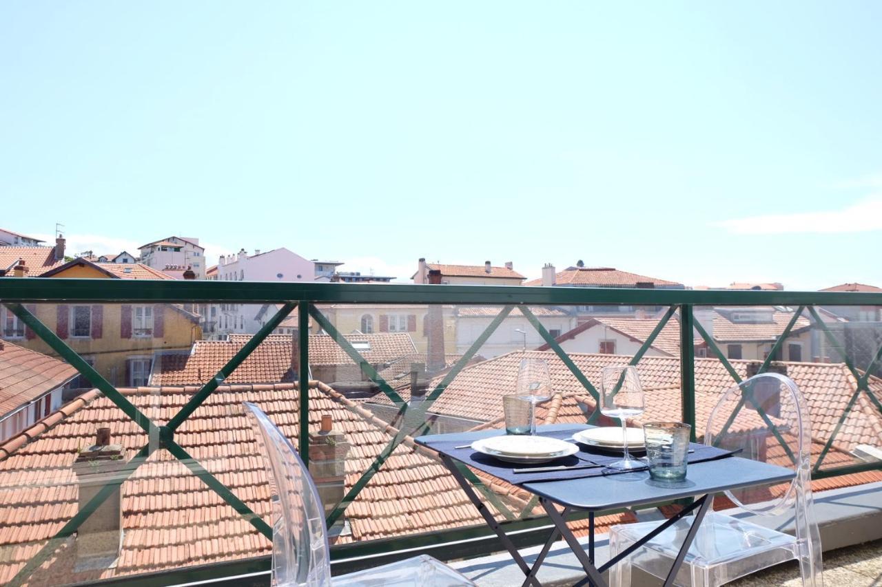 Magnifique Appartement, En Hyper Centre, Avec Terrasse Et Place De Parking Μπιαρίτζ Εξωτερικό φωτογραφία